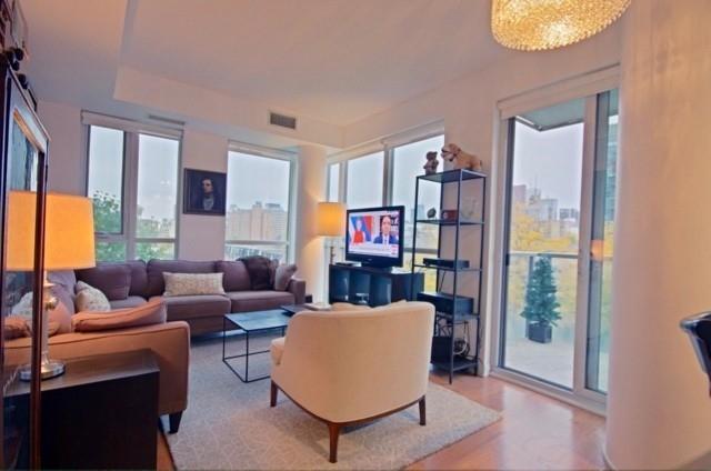 527 - 25 Cole St, Condo with 2 bedrooms, 2 bathrooms and 1 parking in Toronto ON | Image 10