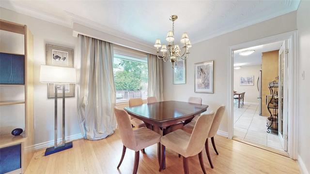 27 Regency Sq, House detached with 4 bedrooms, 3 bathrooms and 5 parking in Toronto ON | Image 37