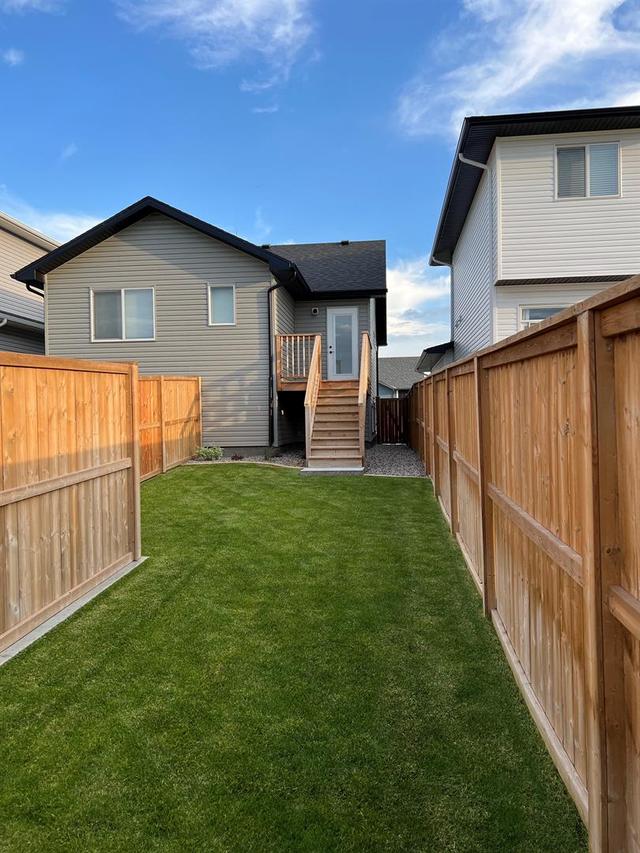 898 Greywolf Run N, House detached with 4 bedrooms, 3 bathrooms and 2 parking in Lethbridge AB | Image 44