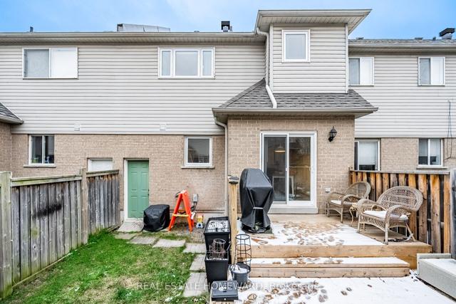 1302 Cartmer Way, House attached with 3 bedrooms, 3 bathrooms and 2 parking in Milton ON | Image 30