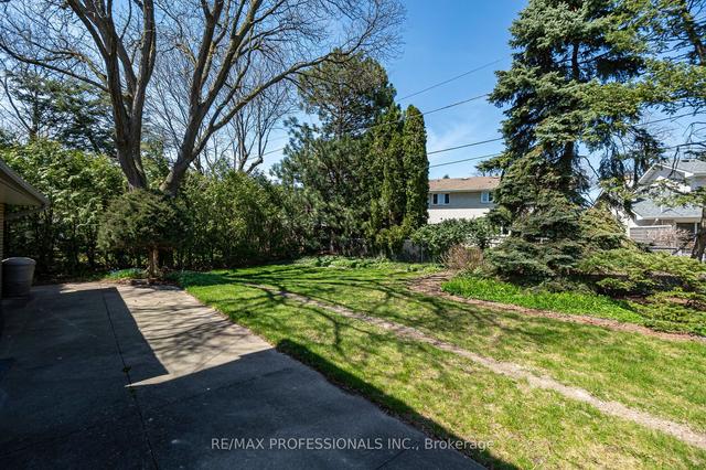 23 Trailsmoke Cres, House detached with 4 bedrooms, 4 bathrooms and 6 parking in Toronto ON | Image 31