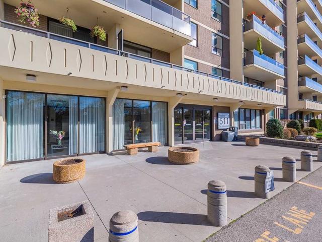 810 - 511 The West Mall, Condo with 3 bedrooms, 2 bathrooms and 1 parking in Toronto ON | Image 12