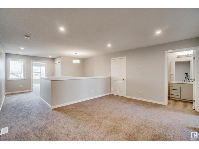 3532 6 Av Sw Sw, House detached with 3 bedrooms, 2 bathrooms and null parking in Edmonton AB | Image 27