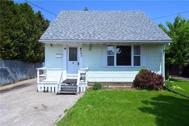 241 Ormond Street, House detached with 2 bedrooms, 1 bathrooms and 3 parking in Brockville ON | Image 1