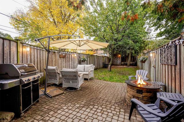 106 Mortimer Ave, House semidetached with 2 bedrooms, 2 bathrooms and 1 parking in Toronto ON | Image 11