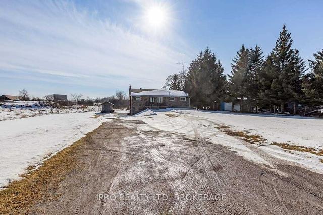 2063 Highway 11, House detached with 2 bedrooms, 1 bathrooms and 8 parking in Oro Medonte ON | Image 12