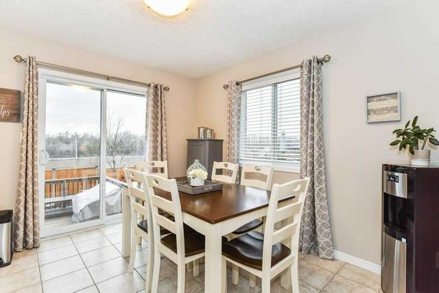 206 Severn Dr, House attached with 3 bedrooms, 3 bathrooms and 3.5 parking in Guelph ON | Image 5
