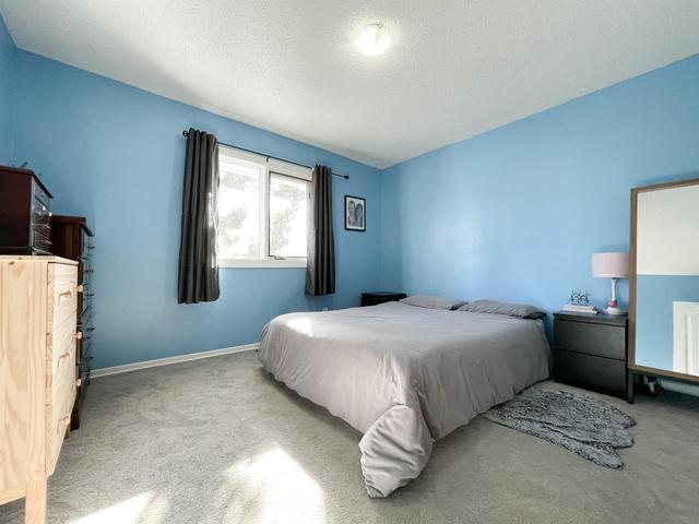 818 9th Avenue, House detached with 2 bedrooms, 1 bathrooms and 4 parking in Wainwright AB | Image 11
