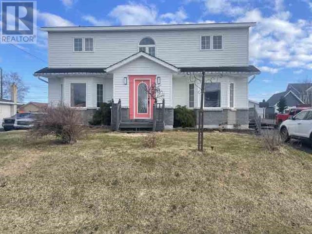 21 Juniper Street, House detached with 4 bedrooms, 2 bathrooms and null parking in Lewisporte NL | Image 2