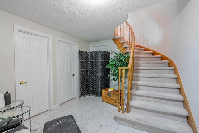 31 Billings St, House detached with 4 bedrooms, 3 bathrooms and 4 parking in Whitby ON | Image 19