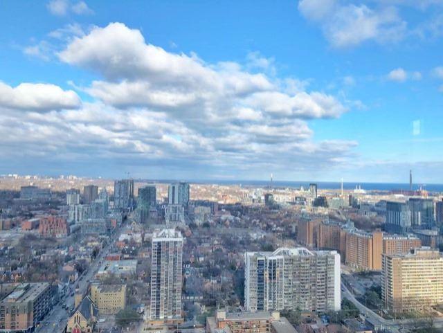 4105 - 181 Dundas St E, Condo with 2 bedrooms, 1 bathrooms and 1 parking in Toronto ON | Image 3