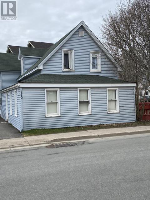 113 College Street, Antigonish, N.S., House detached with 5 bedrooms, 1 bathrooms and null parking in Antigonish NS | Card Image