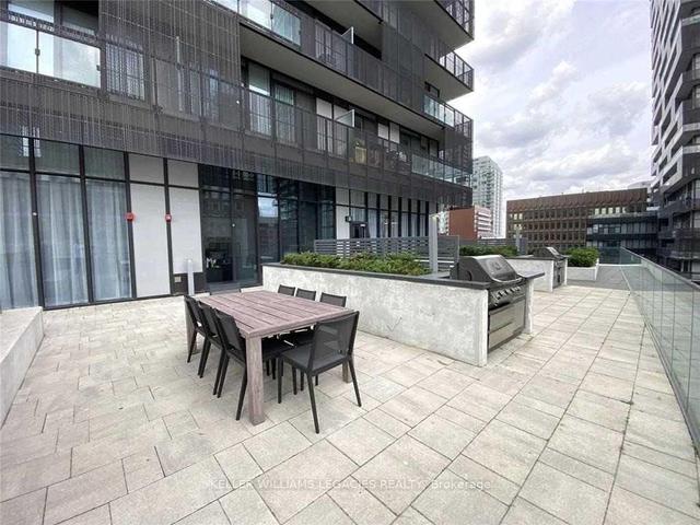 1611 - 8 Eglinton Ave E, Condo with 2 bedrooms, 2 bathrooms and 1 parking in Toronto ON | Image 20
