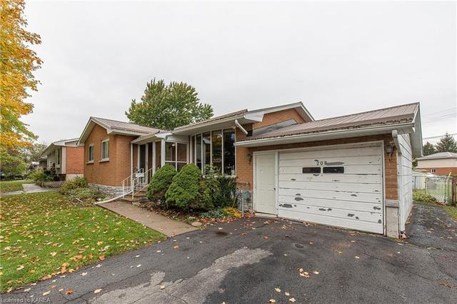 208 Elizabeth Street, House detached with 3 bedrooms, 2 bathrooms and 7 parking in Greater Napanee ON | Image 21