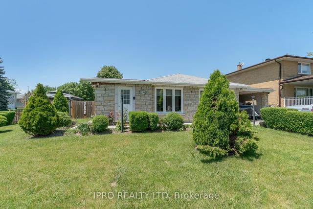 34 Flowertown Ave, House detached with 3 bedrooms, 2 bathrooms and 3 parking in Brampton ON | Image 23