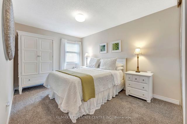 16 - 26 Poplar Dr, Townhouse with 3 bedrooms, 2 bathrooms and 1 parking in Cambridge ON | Image 11