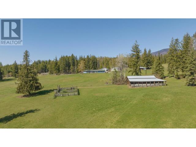 6197 Line 17 Road, House detached with 3 bedrooms, 2 bathrooms and 20 parking in Columbia Shuswap F BC | Image 57