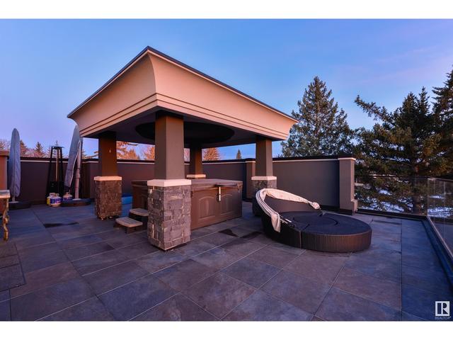8602 Saskatchewan Dr Nw, House detached with 6 bedrooms, 5 bathrooms and 6 parking in Edmonton AB | Image 48