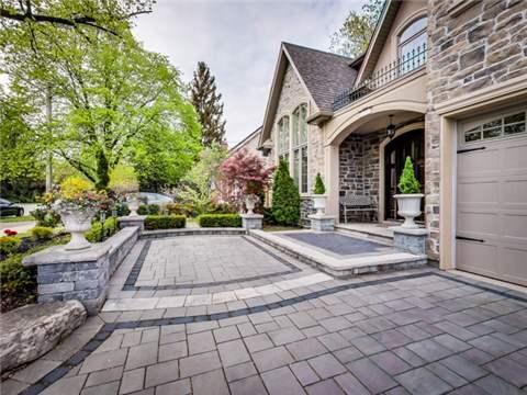 103 Laurel Ave, House detached with 4 bedrooms, 5 bathrooms and 5 parking in Toronto ON | Image 2