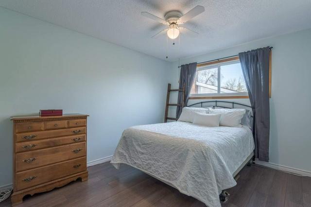 175 Herbert St, House detached with 3 bedrooms, 3 bathrooms and 8 parking in Peterborough ON | Image 3