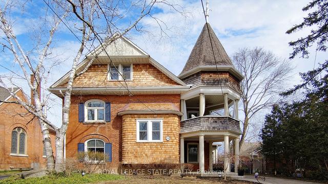 76 Mill St N, House detached with 4 bedrooms, 3 bathrooms and 7 parking in Hamilton ON | Image 1