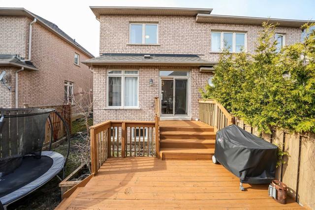 83 Cabernet Rd, House attached with 3 bedrooms, 4 bathrooms and 2 parking in Vaughan ON | Image 24