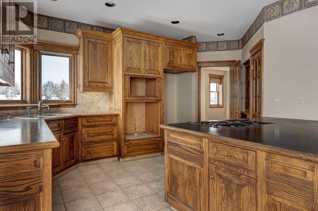266077 21 Street W, House detached with 4 bedrooms, 3 bathrooms and null parking in Foothills County AB | Image 13