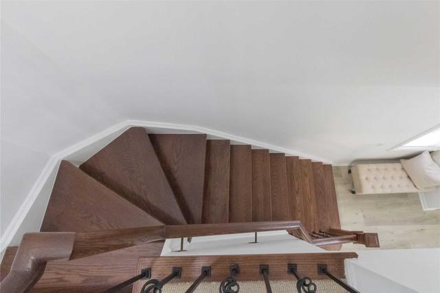 34 Nectarine Cres, House detached with 3 bedrooms, 3 bathrooms and 4 parking in Brampton ON | Image 10