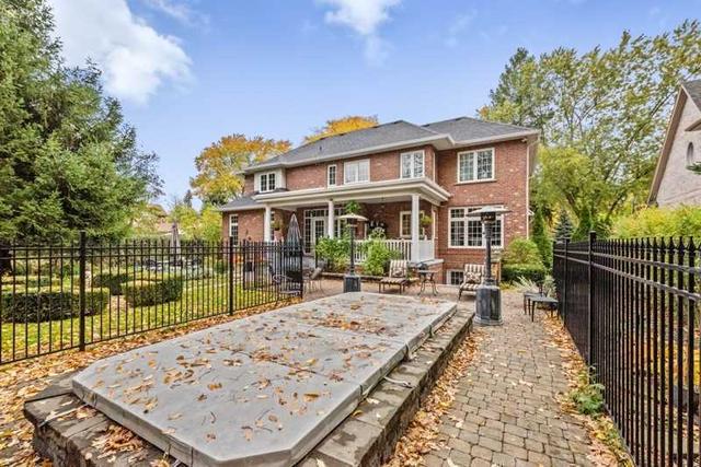 1354 Lochlin Tr, House detached with 4 bedrooms, 5 bathrooms and 10 parking in Mississauga ON | Image 25