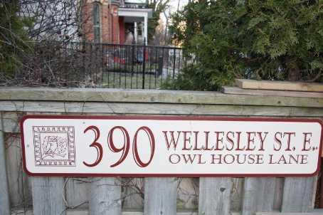 03 - 390 Wellesley St E, Townhouse with 2 bedrooms, 3 bathrooms and 1 parking in Toronto ON | Image 2
