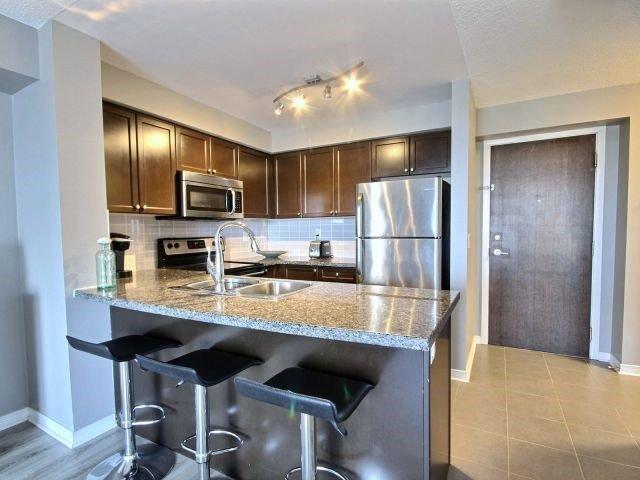 2008 - 3 Michael Power Pl, Condo with 2 bedrooms, 2 bathrooms and 1 parking in Toronto ON | Image 2