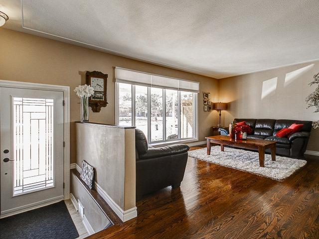 44 Karen Cres, House detached with 3 bedrooms, 2 bathrooms and 4 parking in Hamilton ON | Image 5