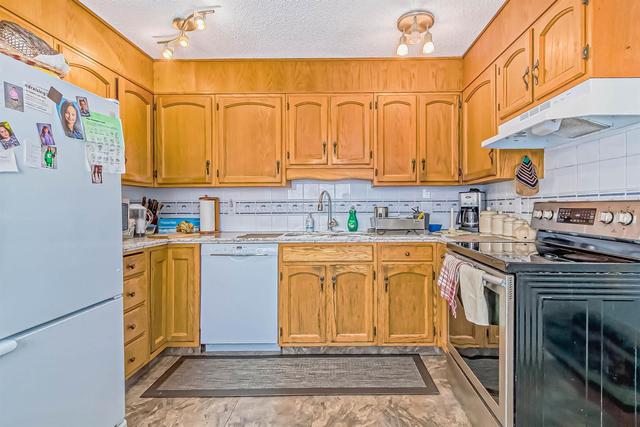 536 Brookpark Drive Sw, House detached with 3 bedrooms, 2 bathrooms and 2 parking in Calgary AB | Image 11