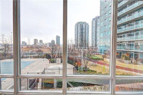 t4 - 165 Legion Rd N, Condo with 1 bedrooms, 2 bathrooms and 1 parking in Toronto ON | Image 7