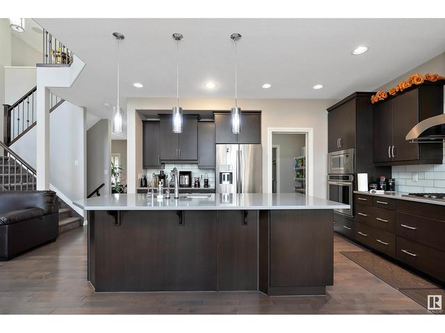 1076 Armitage Cr Nw, House detached with 5 bedrooms, 3 bathrooms and null parking in Edmonton AB | Image 15