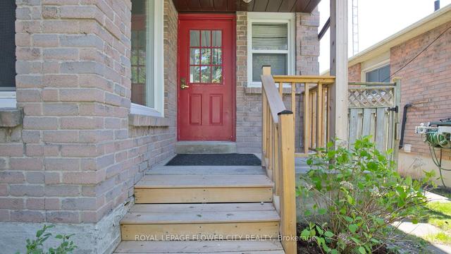 1515 Connery Cres, House semidetached with 3 bedrooms, 3 bathrooms and 3 parking in Oshawa ON | Image 34