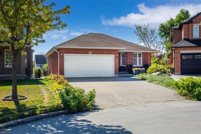 9 Shadow Court, House detached with 2 bedrooms, 2 bathrooms and 2 parking in Hamilton ON | Image 2