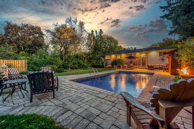 1195 Half Moon Lane, House detached with 3 bedrooms, 2 bathrooms and 5 parking in Oakville ON | Image 12