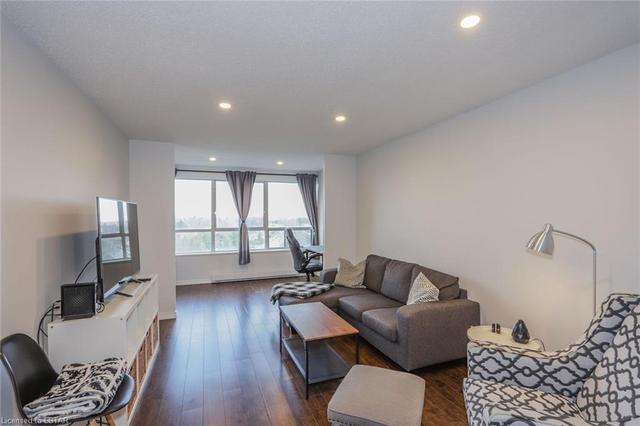 703 - 600 Grenfell Drive, House attached with 2 bedrooms, 1 bathrooms and 1 parking in London ON | Image 3