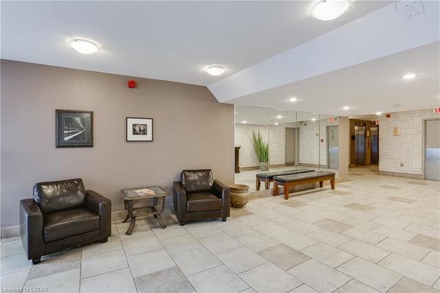207 - 155 Kent Street, House attached with 2 bedrooms, 2 bathrooms and 1 parking in London ON | Image 35