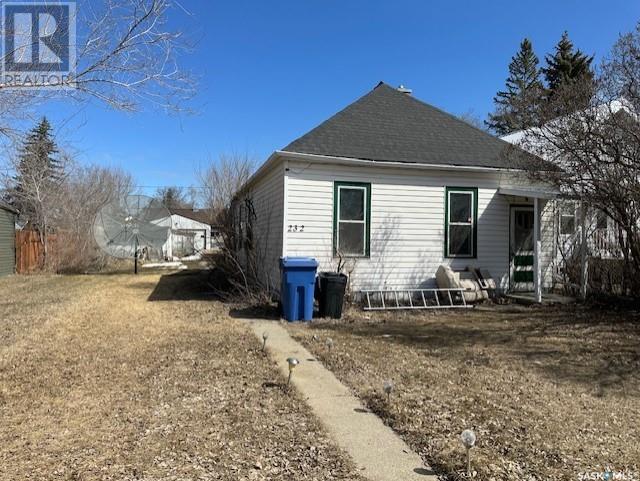 232 7th Avenue W, House detached with 3 bedrooms, 1 bathrooms and null parking in Melville SK | Image 1