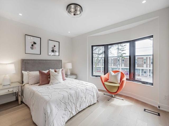 230 Garden Ave, House semidetached with 4 bedrooms, 5 bathrooms and 2 parking in Toronto ON | Image 14