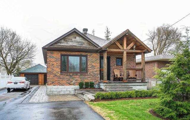 268 Peel St, House detached with 2 bedrooms, 2 bathrooms and 7 parking in Halton Hills ON | Image 1