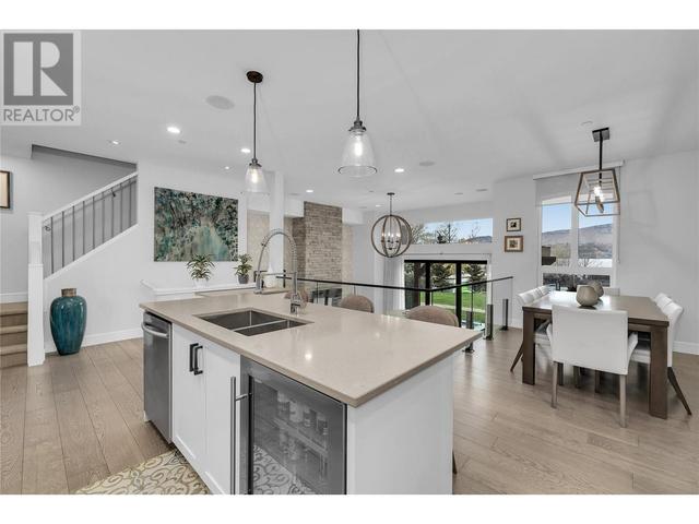 3 - 3756 Lakeshore Road, House attached with 4 bedrooms, 3 bathrooms and 4 parking in Kelowna BC | Image 21