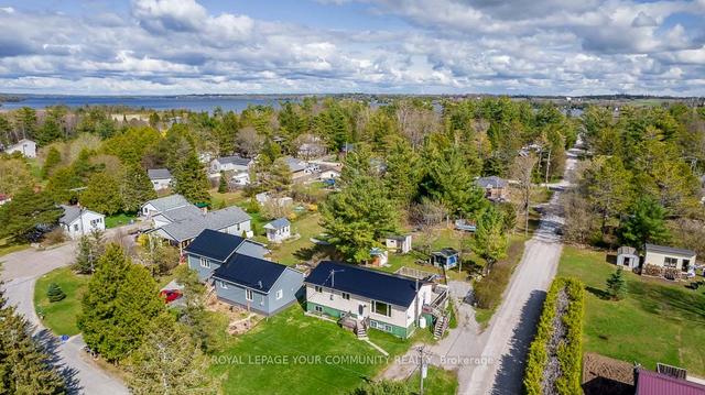 24 Oakwood Dr, House detached with 3 bedrooms, 2 bathrooms and 4 parking in Kawartha Lakes ON | Image 1