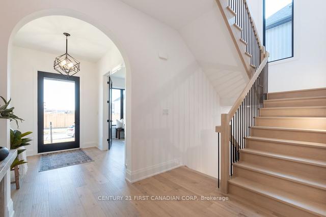 7230 Silver Creek Circ E, House detached with 4 bedrooms, 5 bathrooms and 6 parking in London ON | Image 36