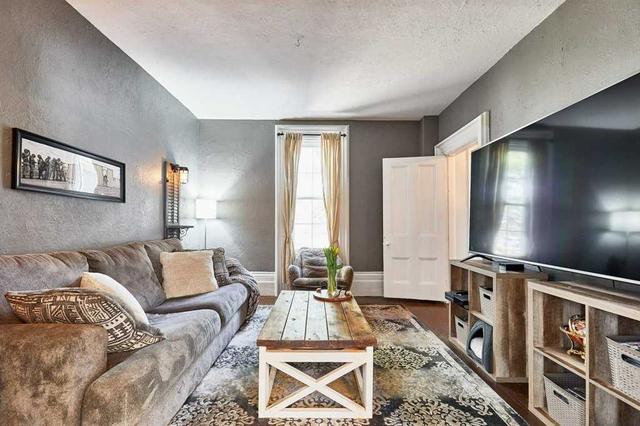 282 Brock St W, House detached with 2 bedrooms, 3 bathrooms and 4 parking in Uxbridge ON | Image 7