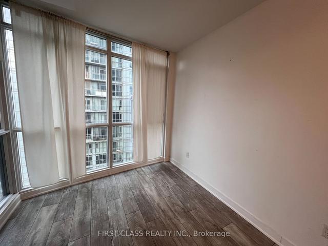 3503 - 21 Iceboat Terr, Condo with 1 bedrooms, 1 bathrooms and 0 parking in Toronto ON | Image 7