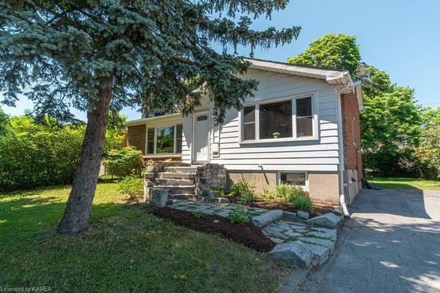 1161 Johnson Street, House detached with 3 bedrooms, 2 bathrooms and null parking in Kingston ON | Image 2