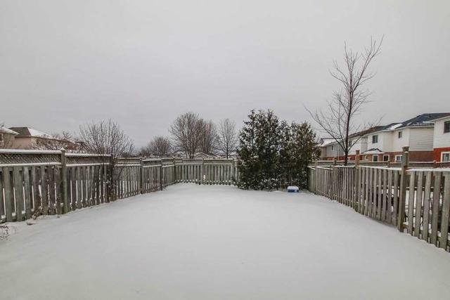 1868 Dalhousie Cres, House detached with 3 bedrooms, 4 bathrooms and 3 parking in Oshawa ON | Image 8
